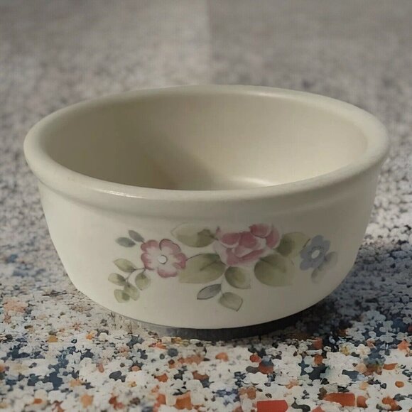Pfaltzgraff Tea Rose 6" Round Dog Cat Bowl Chili Bowl Stoneware Discountinued - Picture 1 of 7